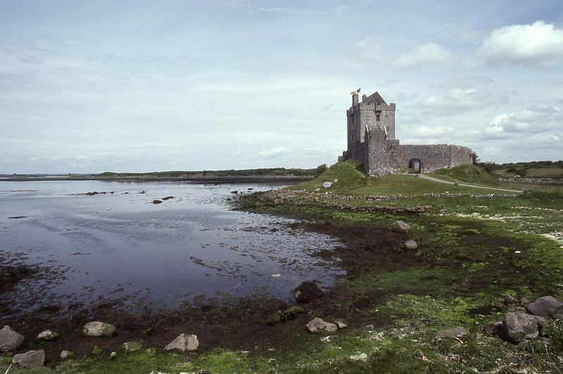 RWT 0325 343-06 Ireland Galway Bay.jpg